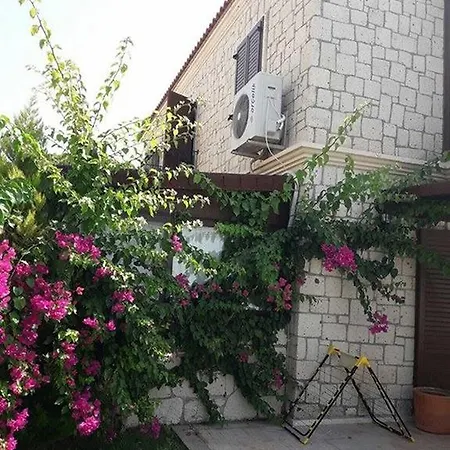 Vi̇lla Willa Alaçatı
